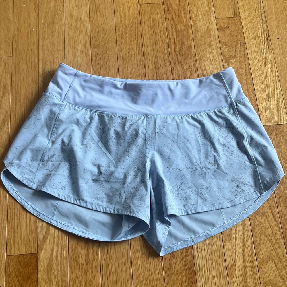 Women’s Size 8 Lululemon Lined Athletic Shorts